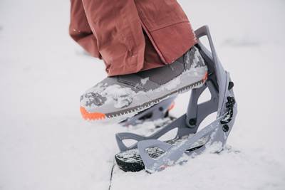 Fixation snowboard rapide et entrée arrière | GLISSHOP